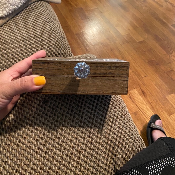 Ring box - Picture 2 of 3